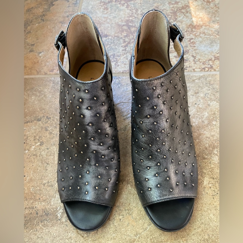 Lucky Brand Open Toe Shoes size 8.5